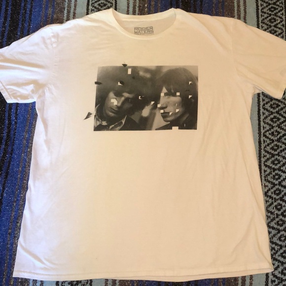 Roger Waters Pink Floyd Concert Tee Shirt - Picture 1 of 14